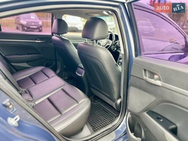 Синий Хендай Аванте, объемом двигателя 1.6 л и пробегом 231 тыс. км за 11900 $, фото 17 на Automoto.ua