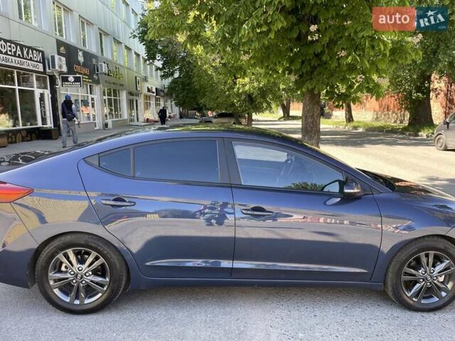 Синий Хендай Аванте, объемом двигателя 1.6 л и пробегом 160 тыс. км за 11999 $, фото 16 на Automoto.ua