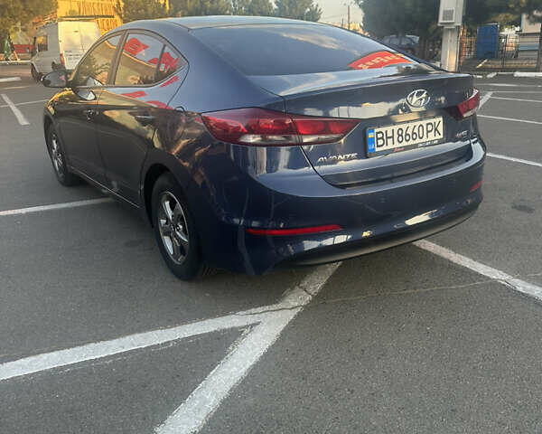 Синий Хендай Аванте, объемом двигателя 1.58 л и пробегом 160 тыс. км за 10300 $, фото 5 на Automoto.ua