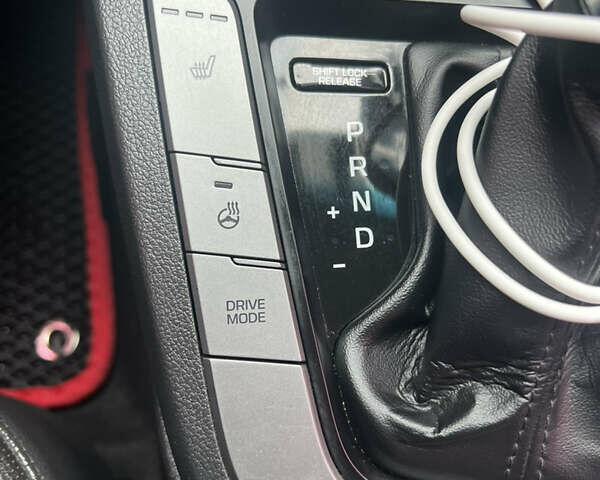 Синий Хендай Аванте, объемом двигателя 1.6 л и пробегом 130 тыс. км за 11500 $, фото 10 на Automoto.ua