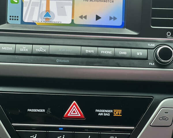 Синий Хендай Аванте, объемом двигателя 1.6 л и пробегом 130 тыс. км за 11500 $, фото 13 на Automoto.ua