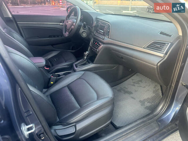 Синий Хендай Аванте, объемом двигателя 1.58 л и пробегом 160 тыс. км за 10300 $, фото 19 на Automoto.ua