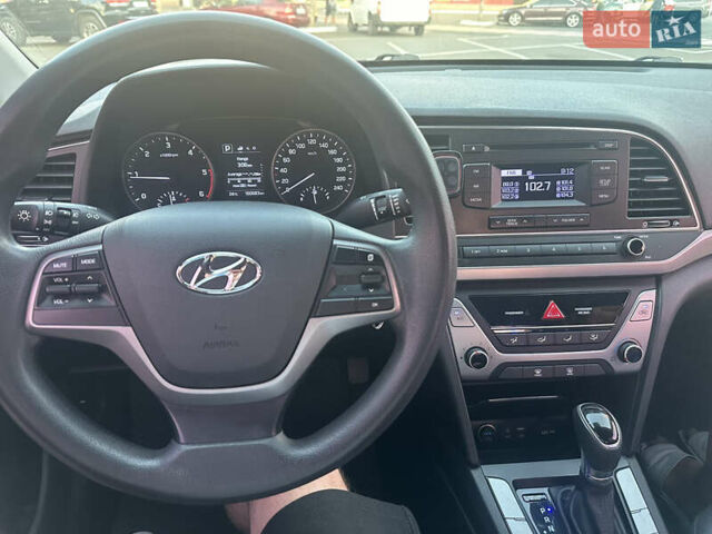 Синий Хендай Аванте, объемом двигателя 1.58 л и пробегом 160 тыс. км за 10300 $, фото 10 на Automoto.ua
