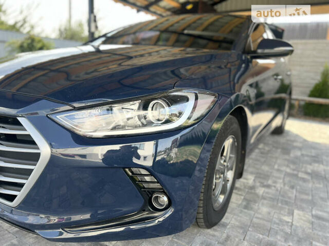 Синий Хендай Аванте, объемом двигателя 1.6 л и пробегом 130 тыс. км за 11500 $, фото 22 на Automoto.ua