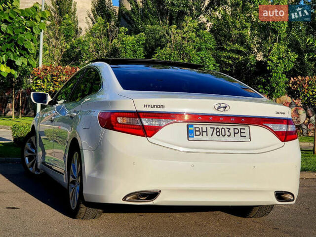 Белый Хендай Азера, объемом двигателя 3 л и пробегом 167 тыс. км за 9900 $, фото 8 на Automoto.ua