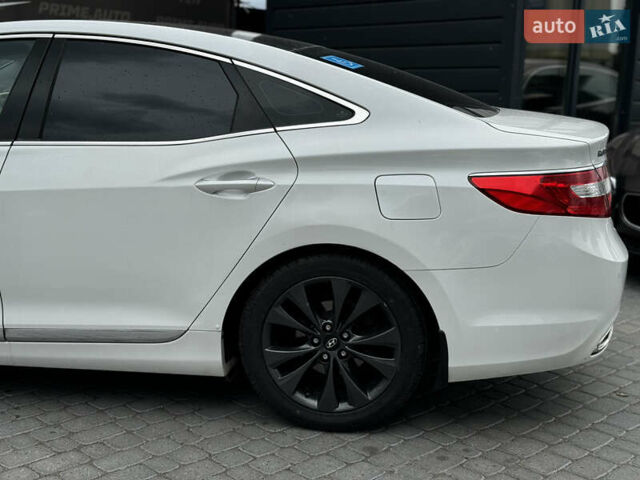 Білий Хендай Азера, об'ємом двигуна 3 л та пробігом 189 тис. км за 8200 $, фото 15 на Automoto.ua