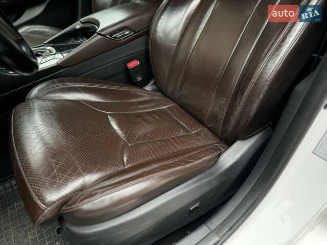 Білий Хендай Азера, об'ємом двигуна 3 л та пробігом 189 тис. км за 8200 $, фото 25 на Automoto.ua