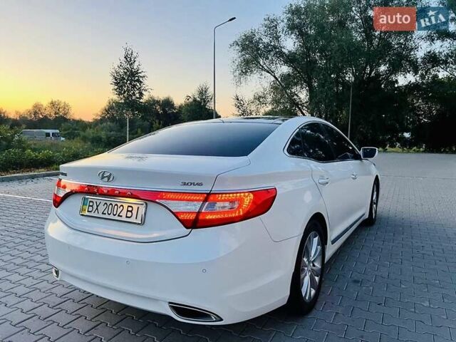 Білий Хендай Азера, об'ємом двигуна 3 л та пробігом 86 тис. км за 12000 $, фото 6 на Automoto.ua