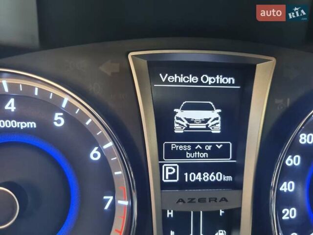 Белый Хендай Азера, объемом двигателя 3 л и пробегом 105 тыс. км за 11000 $, фото 24 на Automoto.ua