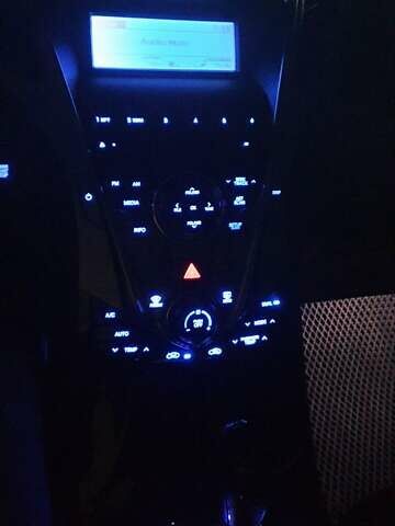 Белый Хендай Азера, объемом двигателя 3 л и пробегом 105 тыс. км за 11000 $, фото 2 на Automoto.ua