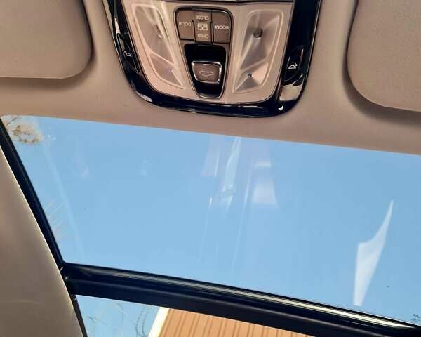 Белый Хендай Азера, объемом двигателя 3 л и пробегом 105 тыс. км за 11000 $, фото 22 на Automoto.ua