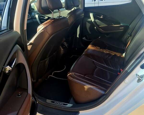 Белый Хендай Азера, объемом двигателя 3 л и пробегом 105 тыс. км за 11000 $, фото 15 на Automoto.ua