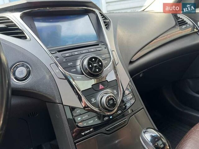 Белый Хендай Азера, объемом двигателя 3 л и пробегом 173 тыс. км за 13499 $, фото 23 на Automoto.ua