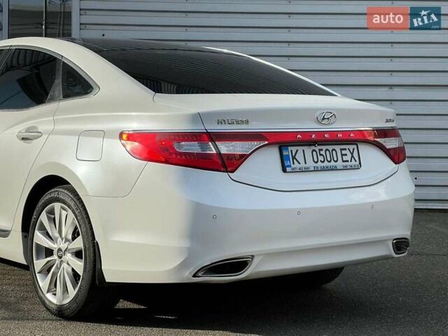 Белый Хендай Азера, объемом двигателя 3 л и пробегом 173 тыс. км за 13499 $, фото 1 на Automoto.ua