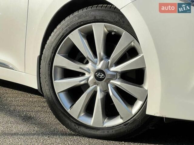 Белый Хендай Азера, объемом двигателя 3 л и пробегом 173 тыс. км за 13499 $, фото 11 на Automoto.ua