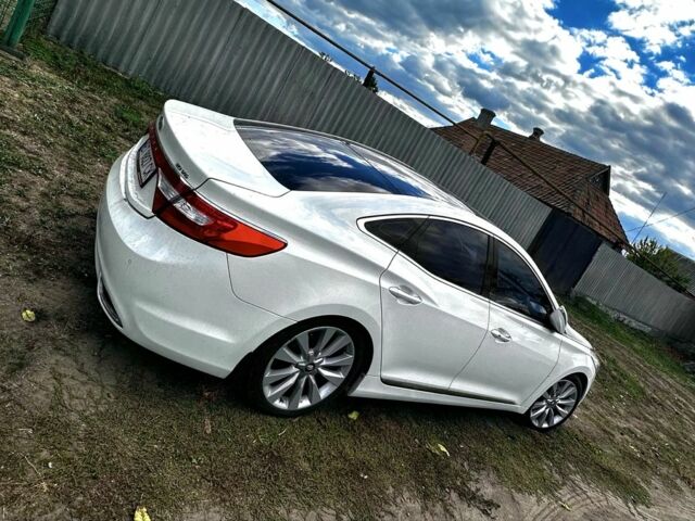 Белый Хендай Азера, объемом двигателя 3 л и пробегом 120 тыс. км за 10500 $, фото 17 на Automoto.ua