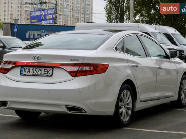 Белый Хендай Азера, объемом двигателя 3 л и пробегом 144 тыс. км за 11800 $, фото 7 на Automoto.ua