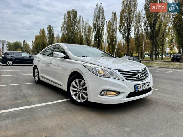 Белый Хендай Азера, объемом двигателя 3 л и пробегом 144 тыс. км за 11800 $, фото 12 на Automoto.ua