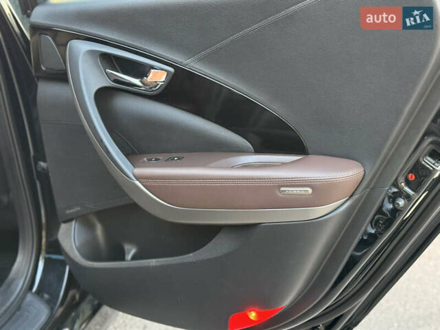 Черный Хендай Азера, объемом двигателя 3.3 л и пробегом 189 тыс. км за 9800 $, фото 13 на Automoto.ua