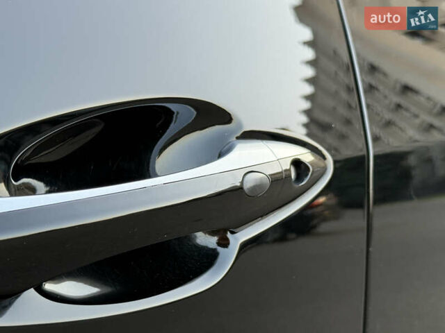 Черный Хендай Азера, объемом двигателя 3.3 л и пробегом 189 тыс. км за 9800 $, фото 9 на Automoto.ua