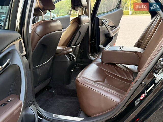 Черный Хендай Азера, объемом двигателя 3.3 л и пробегом 189 тыс. км за 9800 $, фото 17 на Automoto.ua