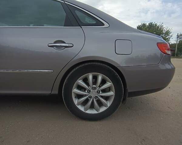 Хендай Азера, объемом двигателя 3.3 л и пробегом 288 тыс. км за 6200 $, фото 11 на Automoto.ua
