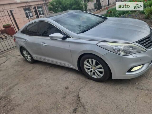 Хендай Азера, об'ємом двигуна 3 л та пробігом 172 тис. км за 13800 $, фото 3 на Automoto.ua