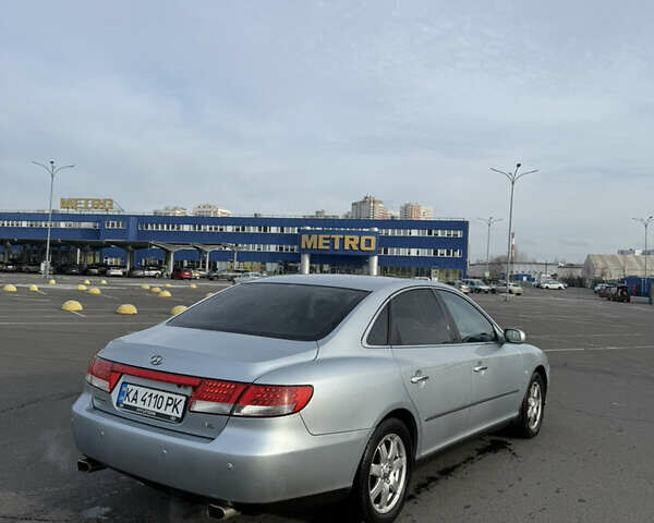 Серый Хендай Азера, объемом двигателя 3.3 л и пробегом 350 тыс. км за 4850 $, фото 10 на Automoto.ua