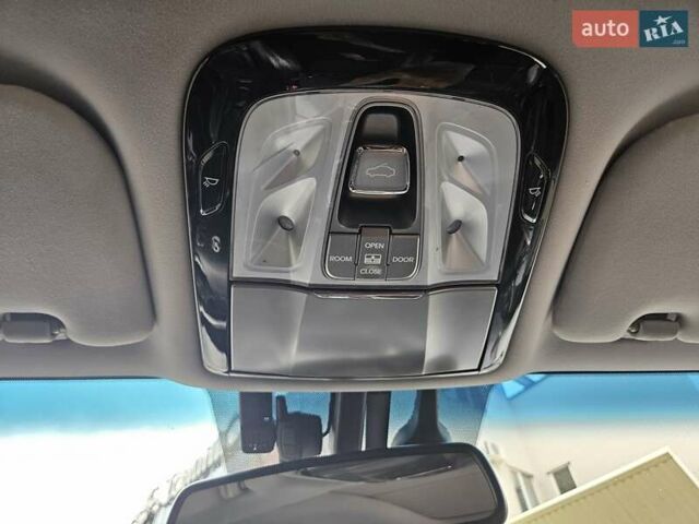 Сірий Хендай Азера, об'ємом двигуна 3 л та пробігом 196 тис. км за 9550 $, фото 32 на Automoto.ua