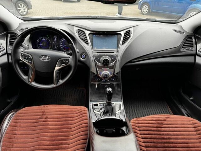 Серый Хендай Азера, объемом двигателя 3 л и пробегом 179 тыс. км за 10500 $, фото 12 на Automoto.ua