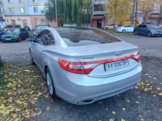 Серый Хендай Азера, объемом двигателя 3 л и пробегом 200 тыс. км за 263 $, фото 8 на Automoto.ua