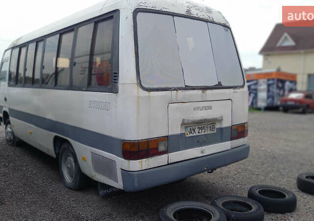 Білий Хендай Хорус, об'ємом двигуна 3.3 л та пробігом 305 тис. км за 2700 $, фото 6 на Automoto.ua