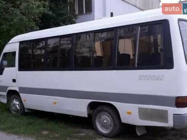 Білий Хендай Хорус, об'ємом двигуна 3.3 л та пробігом 305 тис. км за 2700 $, фото 8 на Automoto.ua