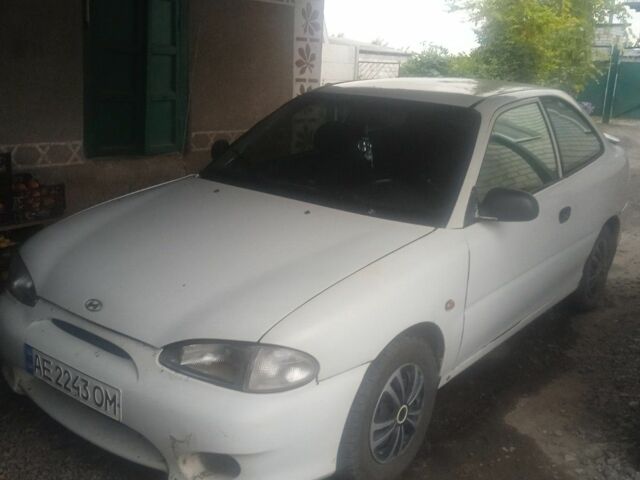 Білий Хендай Купе, об'ємом двигуна 0 л та пробігом 1 тис. км за 1000 $, фото 1 на Automoto.ua