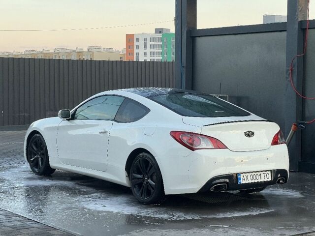 Білий Хендай Купе, об'ємом двигуна 2 л та пробігом 143 тис. км за 8200 $, фото 4 на Automoto.ua