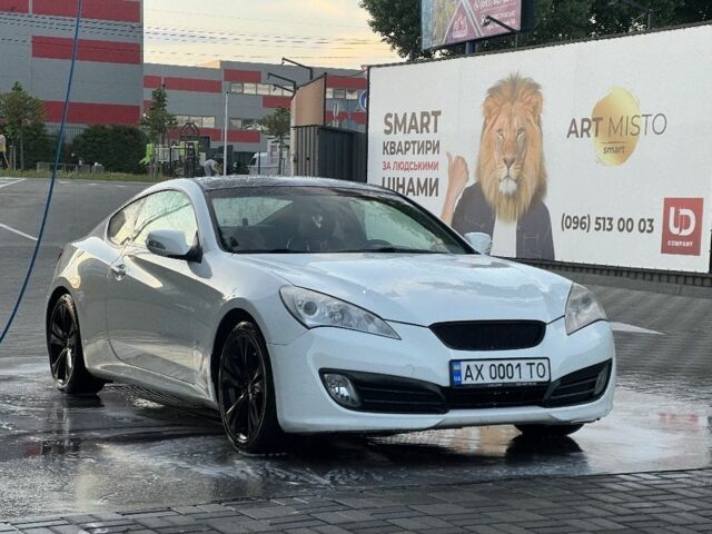 Білий Хендай Купе, об'ємом двигуна 2 л та пробігом 143 тис. км за 8200 $, фото 1 на Automoto.ua