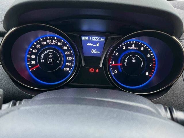 Белый Хендай Купе, объемом двигателя 2 л и пробегом 113 тыс. км за 11500 $, фото 7 на Automoto.ua