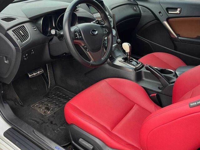 Белый Хендай Купе, объемом двигателя 2 л и пробегом 113 тыс. км за 11500 $, фото 15 на Automoto.ua