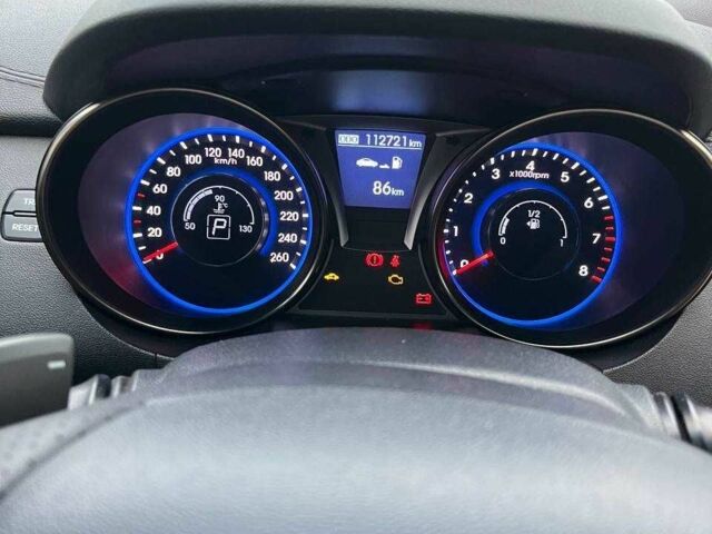 Белый Хендай Купе, объемом двигателя 2 л и пробегом 113 тыс. км за 11500 $, фото 13 на Automoto.ua