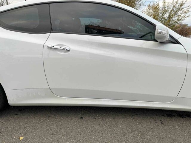 Белый Хендай Купе, объемом двигателя 2 л и пробегом 113 тыс. км за 11500 $, фото 3 на Automoto.ua