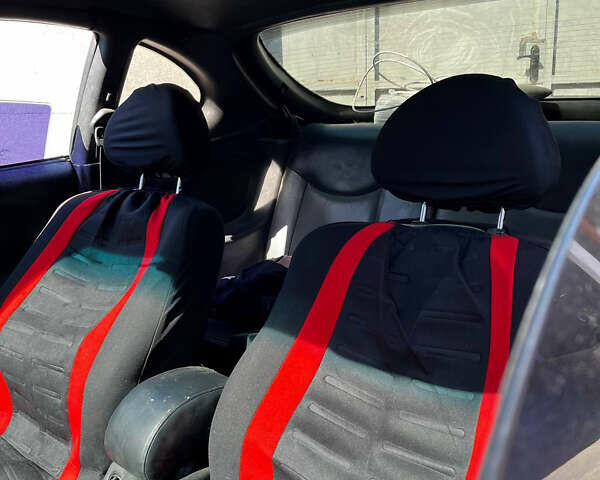 Чорний Хендай Купе, об'ємом двигуна 1.6 л та пробігом 415 тис. км за 2900 $, фото 4 на Automoto.ua