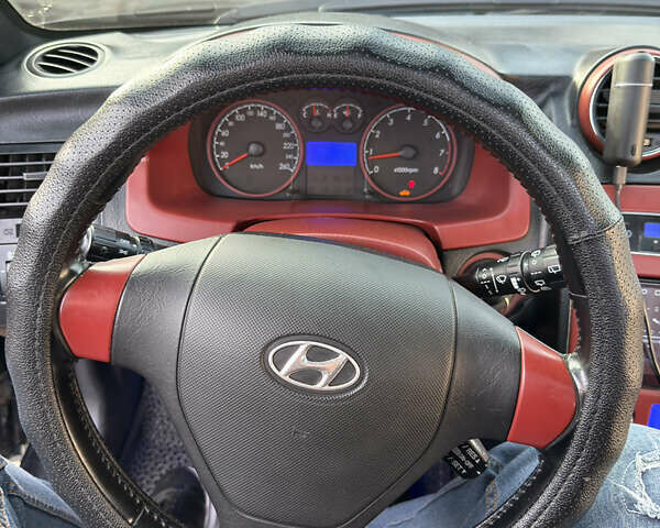 Чорний Хендай Купе, об'ємом двигуна 1.98 л та пробігом 194 тис. км за 6850 $, фото 13 на Automoto.ua