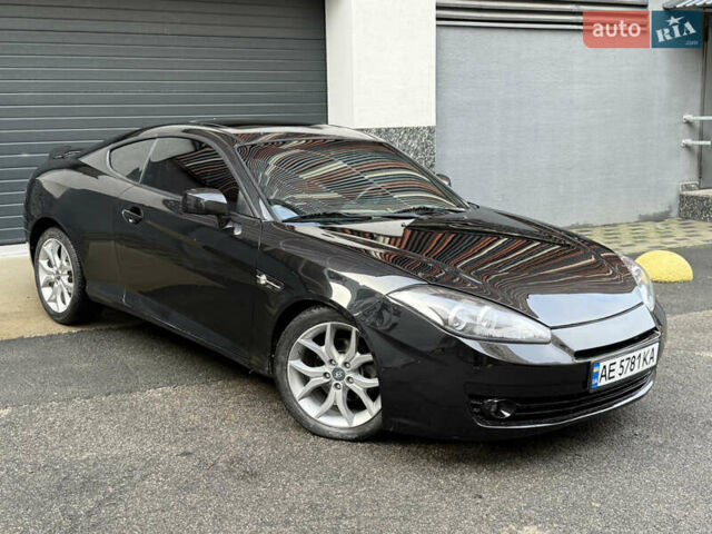 Черный Хендай Купе, объемом двигателя 2.66 л и пробегом 110 тыс. км за 4499 $, фото 5 на Automoto.ua