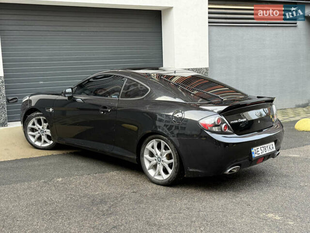Черный Хендай Купе, объемом двигателя 2.66 л и пробегом 110 тыс. км за 4499 $, фото 6 на Automoto.ua