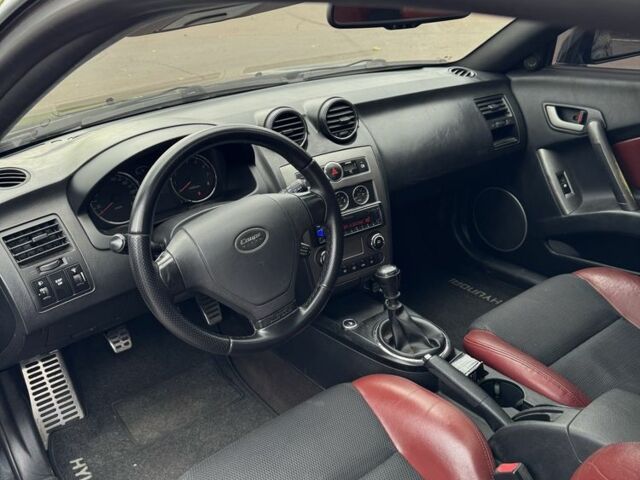 Хендай Купе 2008 в Черкассах на Automoto.ua Черный Хендай Купе, объемом двигателя 2.7 л и пробегом 206 тыс. км за 7500 $, фото 4 на Automoto.ua