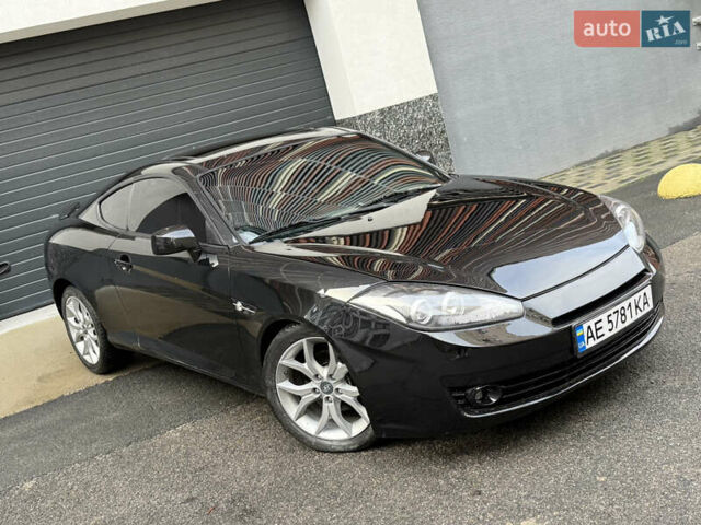 Черный Хендай Купе, объемом двигателя 2.66 л и пробегом 110 тыс. км за 4499 $, фото 3 на Automoto.ua