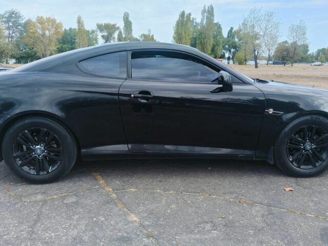 Черный Хендай Купе, объемом двигателя 2 л и пробегом 210 тыс. км за 5800 $, фото 2 на Automoto.ua