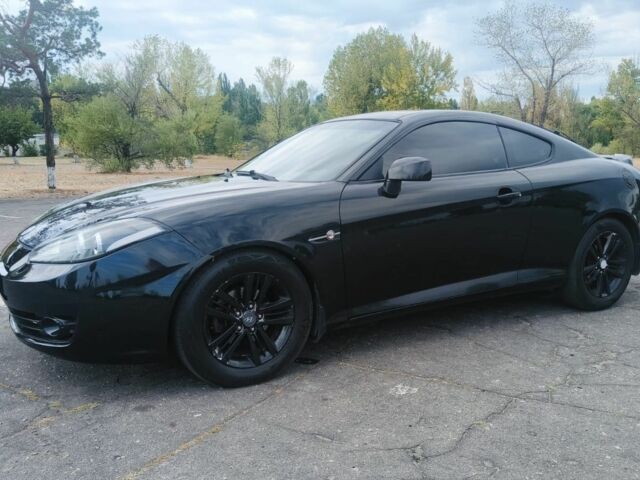 Черный Хендай Купе, объемом двигателя 2 л и пробегом 210 тыс. км за 5800 $, фото 4 на Automoto.ua