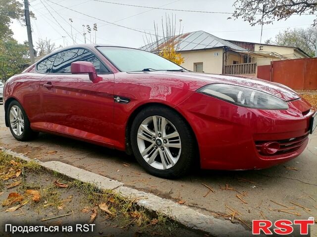 Красный Хендай Купе, объемом двигателя 2 л и пробегом 175 тыс. км за 5900 $, фото 6 на Automoto.ua