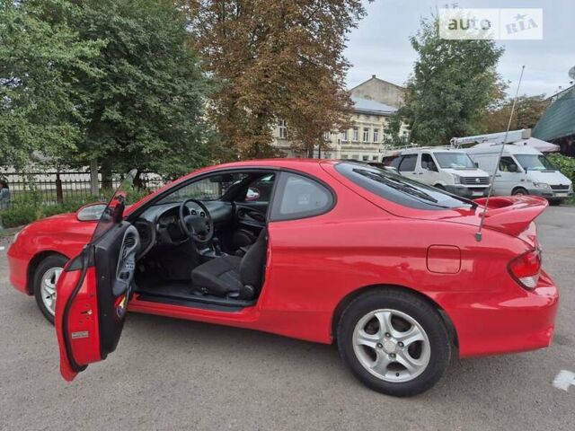Червоний Хендай Купе, об'ємом двигуна 1.98 л та пробігом 156 тис. км за 6500 $, фото 2 на Automoto.ua